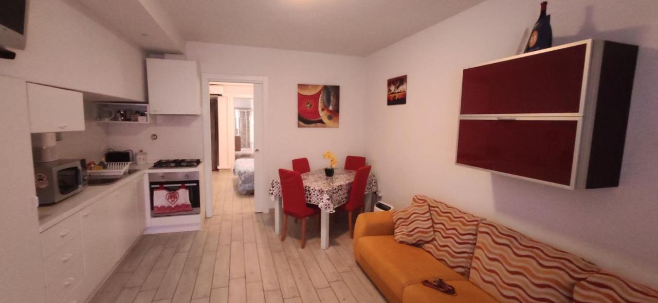 La Casa Nel Borgo Sul Lago Pisogne Extérieur photo