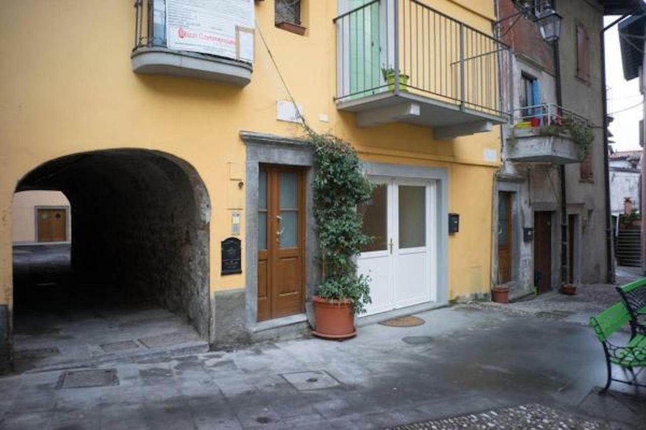 La Casa Nel Borgo Sul Lago Pisogne Extérieur photo